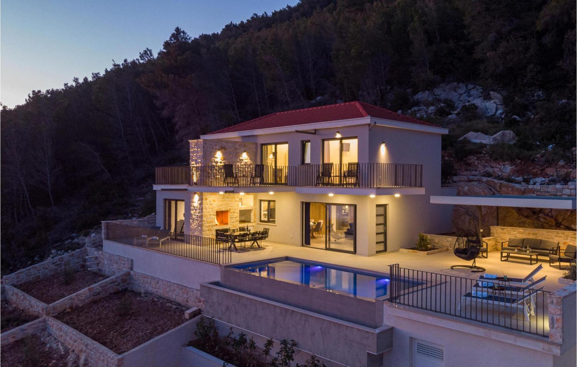3 Bedroom Amazing Home In Blato Blato  Exterior photo